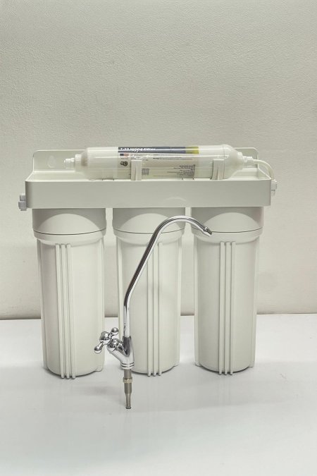 فلتر مياه رباعي المراحل مع حنفية معدنية